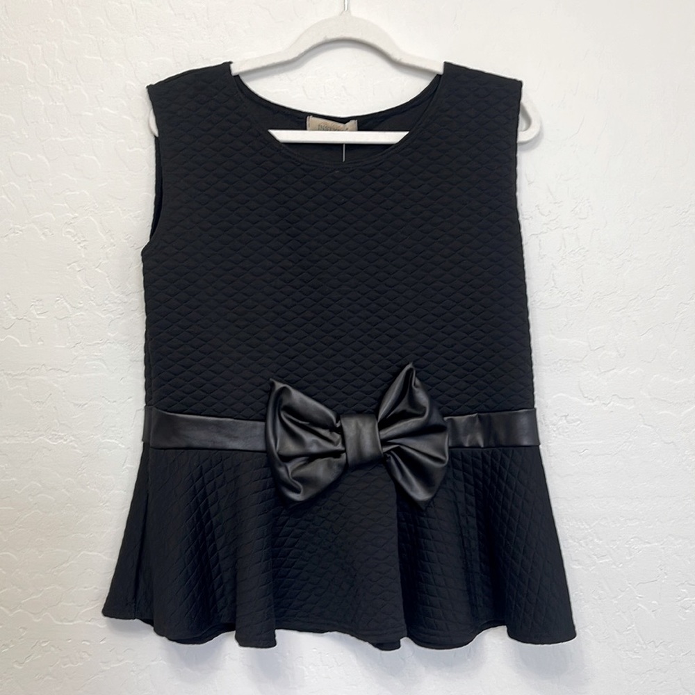 NWT InStyle Women’s Black Medium Sleeveless Top
